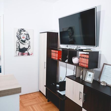 Lucasa Apartment Subotica Luaran gambar
