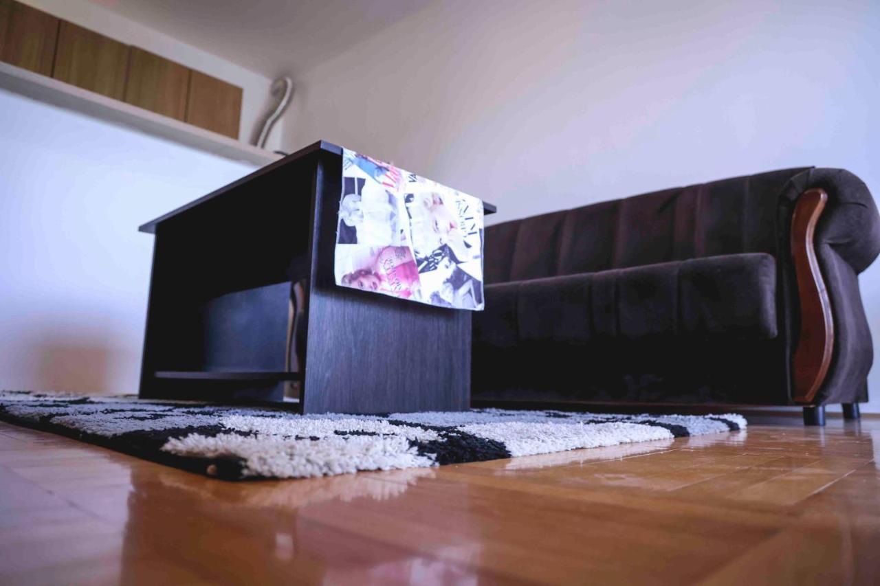 Lucasa Apartment Subotica Luaran gambar